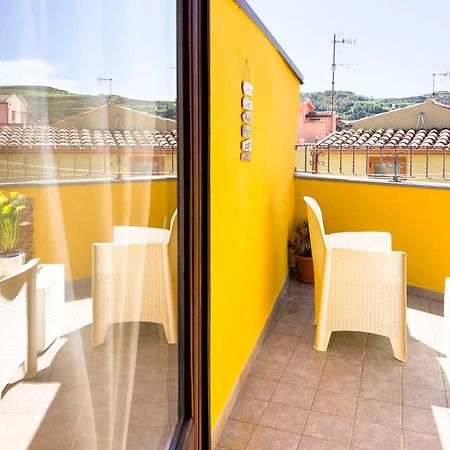La Torre Del Pozzo Guest House Bosa Zewnętrze zdjęcie
