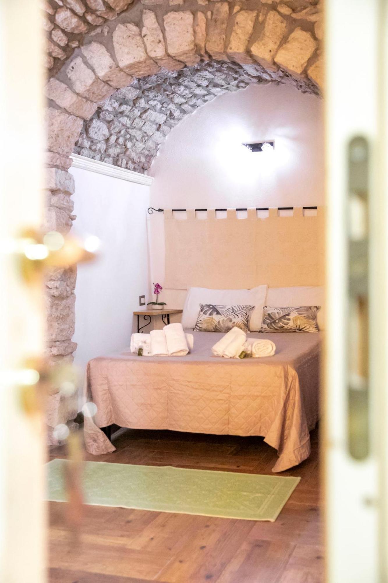La Torre Del Pozzo Guest House Bosa Zewnętrze zdjęcie