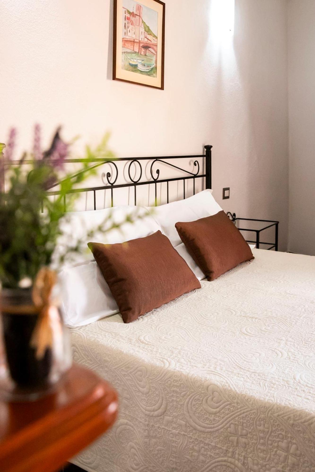 La Torre Del Pozzo Guest House Bosa Zewnętrze zdjęcie