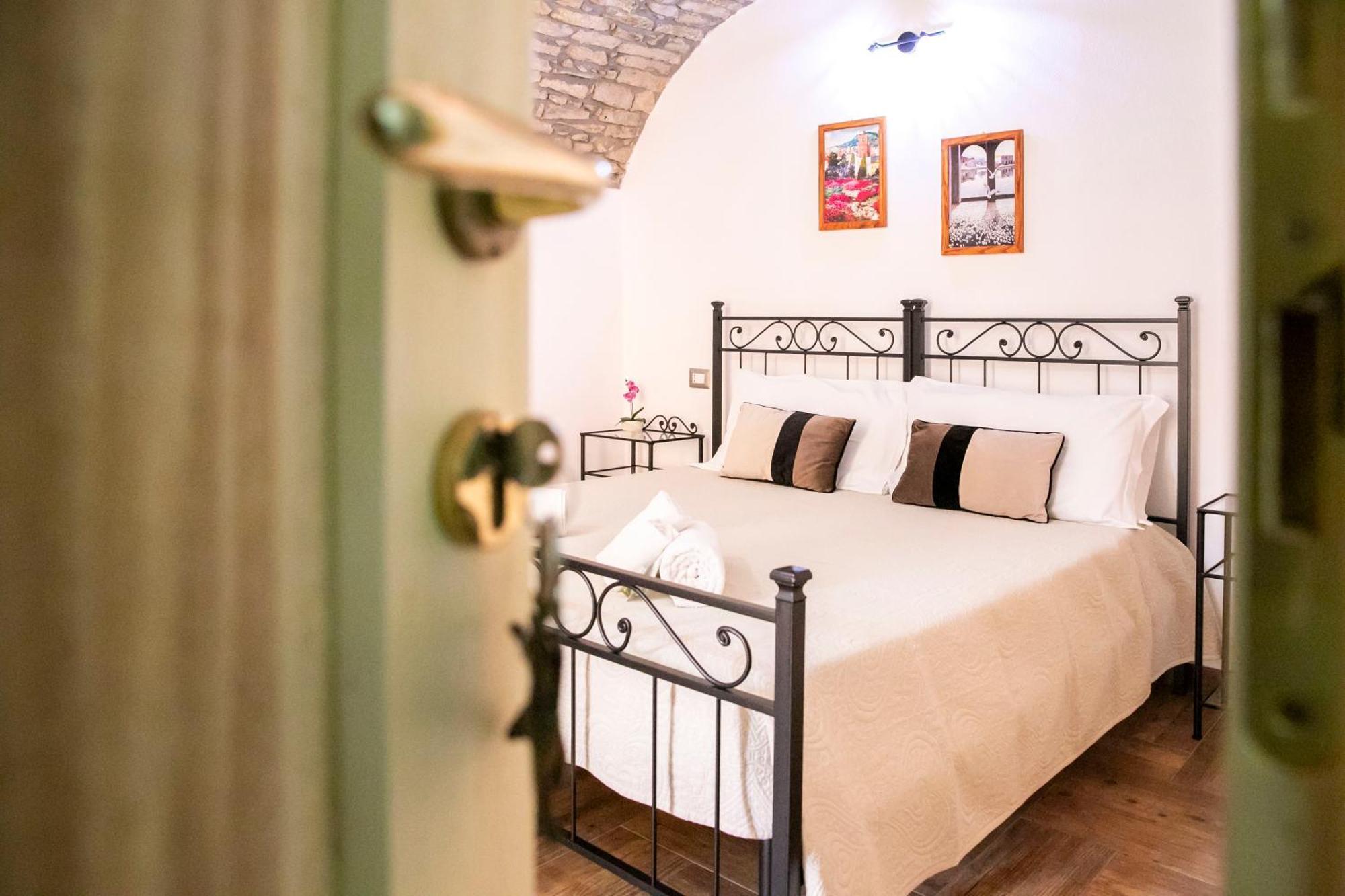 La Torre Del Pozzo Guest House Bosa Zewnętrze zdjęcie